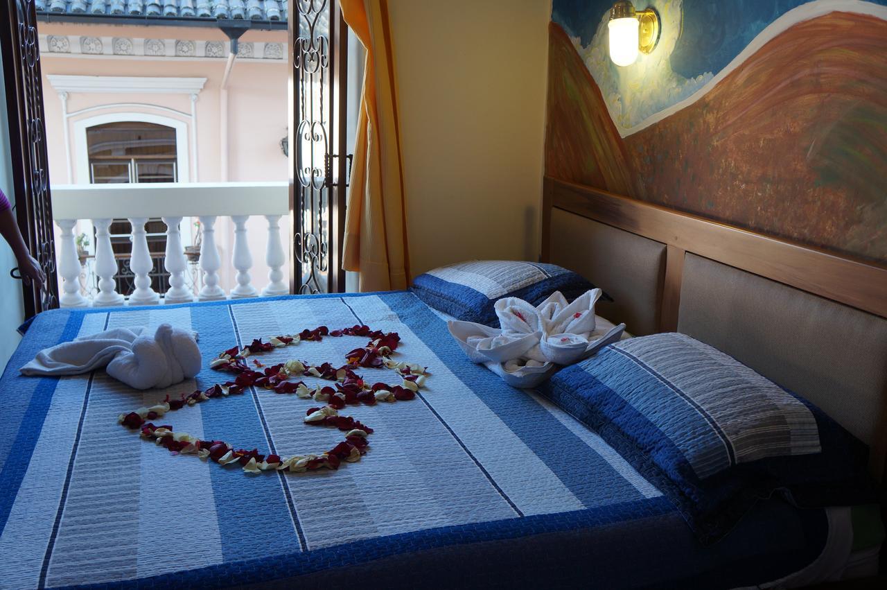 Hostal Quito Cultural ภายนอก รูปภาพ