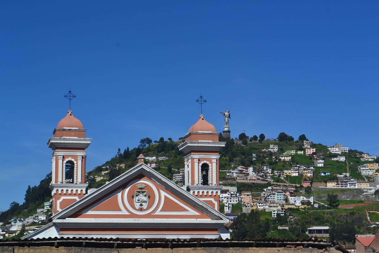 Hostal Quito Cultural ภายนอก รูปภาพ