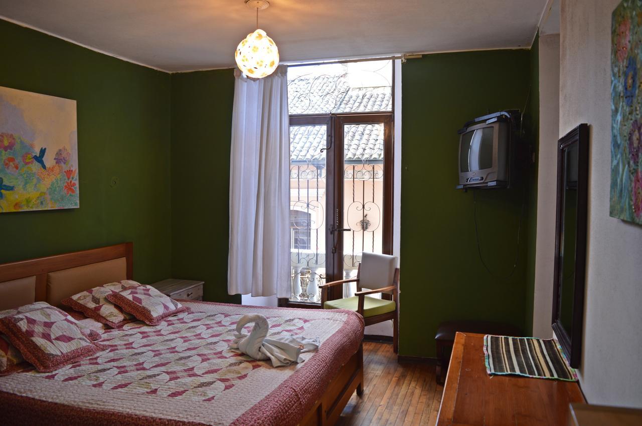 Hostal Quito Cultural ภายนอก รูปภาพ