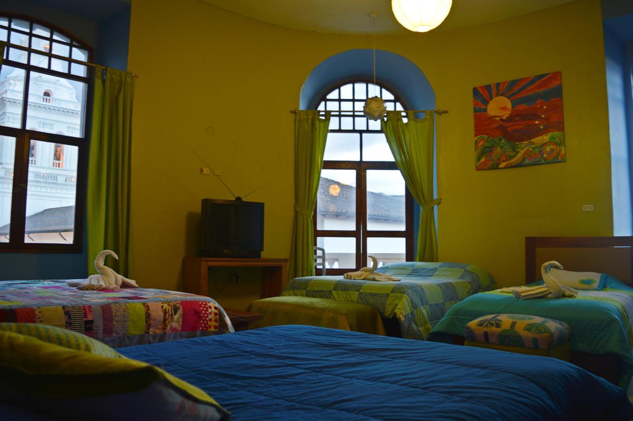 Hostal Quito Cultural ภายนอก รูปภาพ