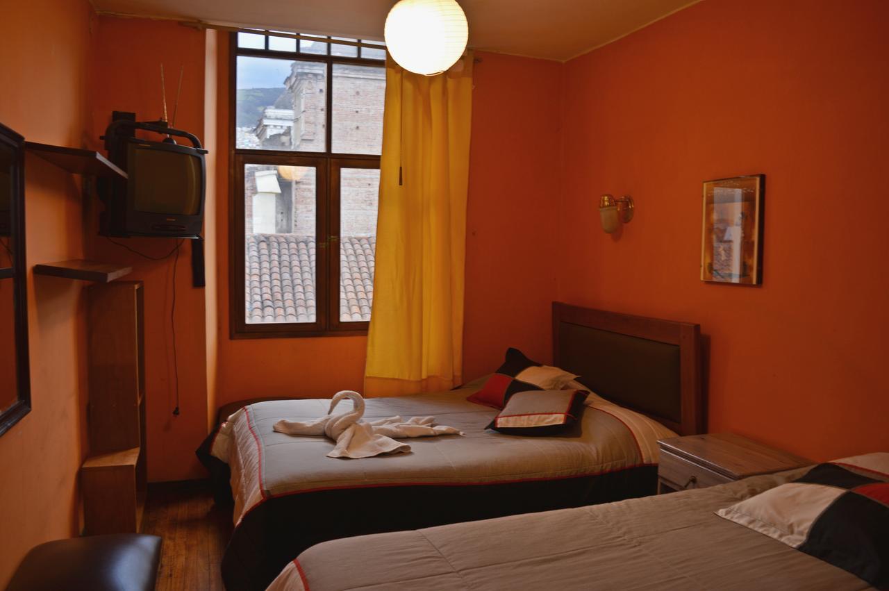 Hostal Quito Cultural ภายนอก รูปภาพ