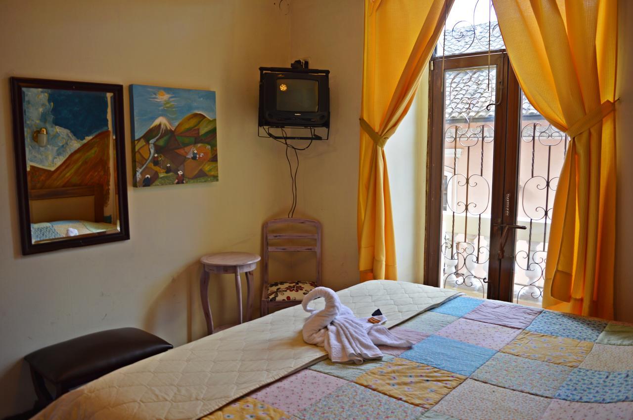 Hostal Quito Cultural ภายนอก รูปภาพ
