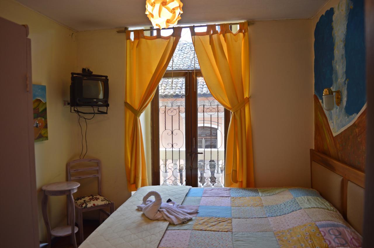 Hostal Quito Cultural ภายนอก รูปภาพ