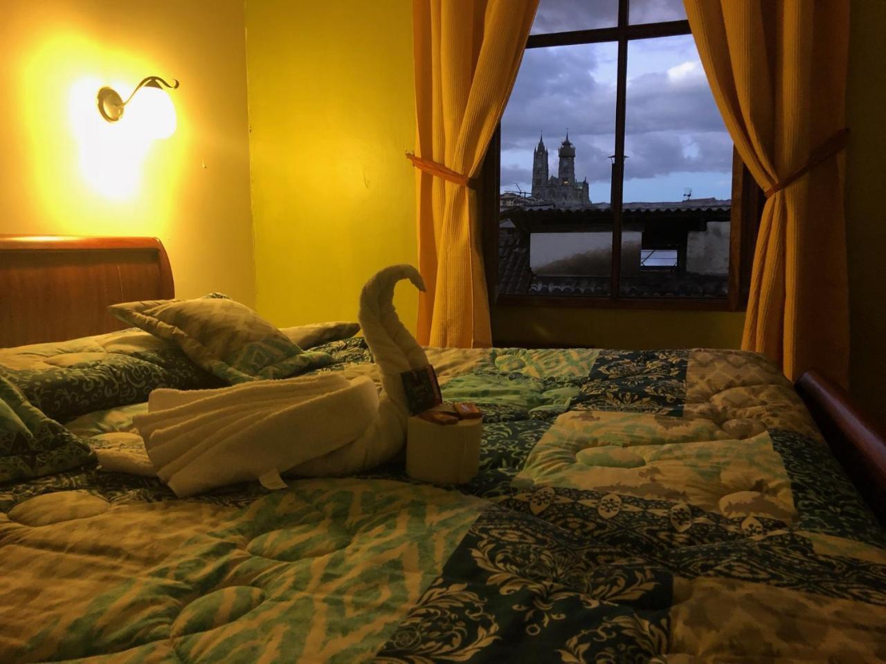 Hostal Quito Cultural ภายนอก รูปภาพ