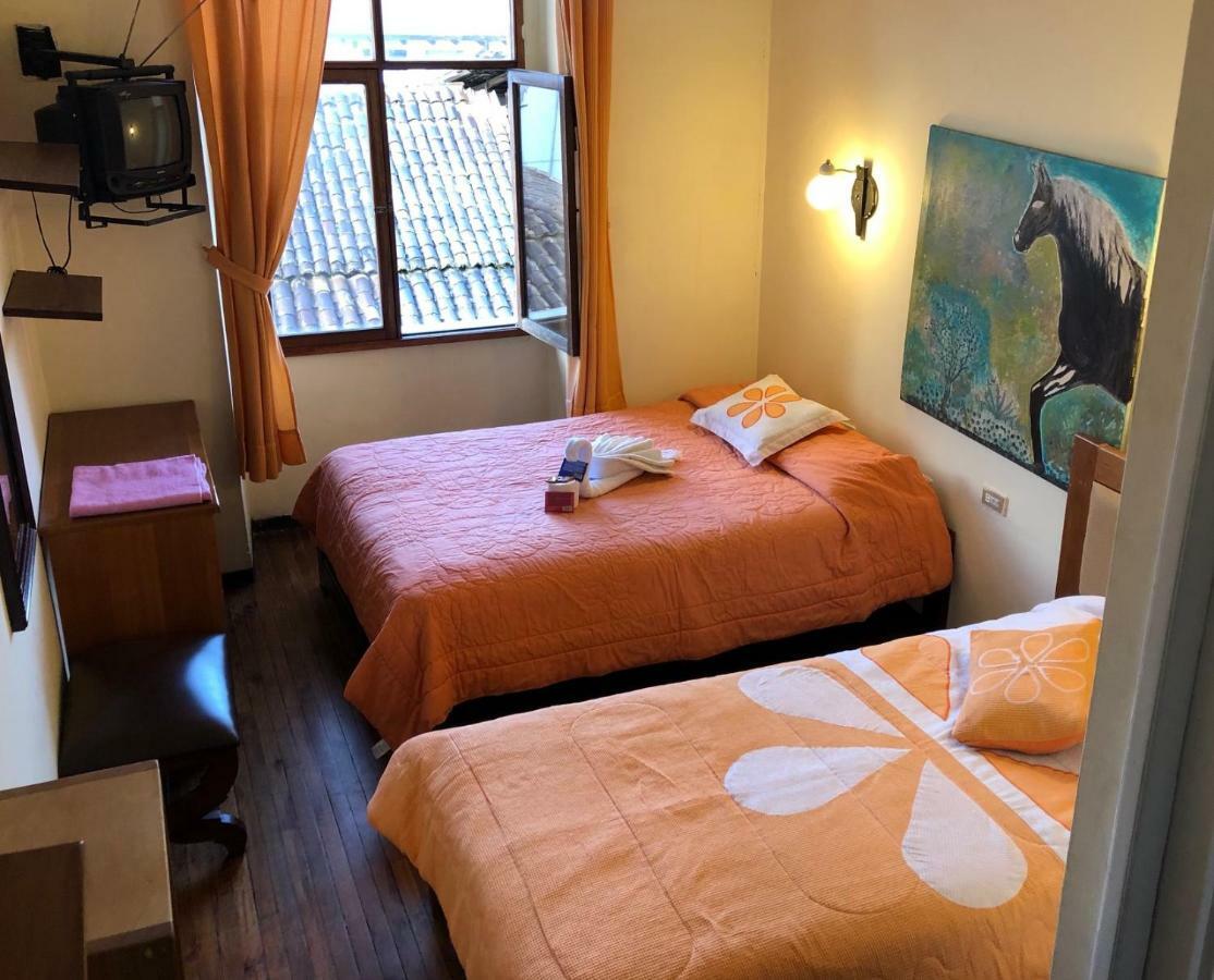 Hostal Quito Cultural ภายนอก รูปภาพ